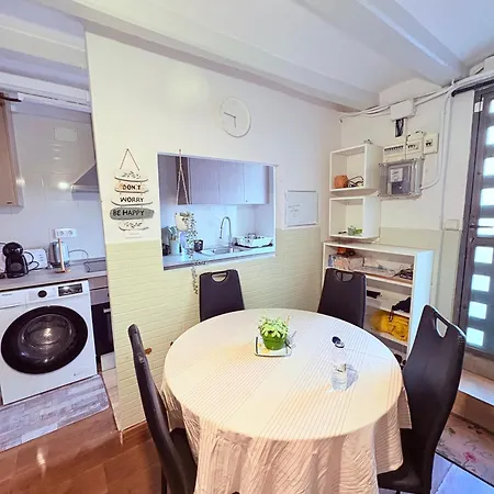 Stunning Flat For 6 People 3 Blocks From The Beach Plus Welcome Breakfast Barcelona Exterior photo