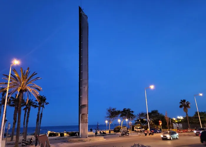 Stunning Flat For 6 People 3 Blocks From The Beach Plus Welcome Breakfast